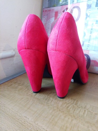 JOHN ROCHA SCHUHE ROT HIGH HEELS 5 38 sexy KYLIE BOW Block Pumps Wildlederimitat - Bild 5 von 10