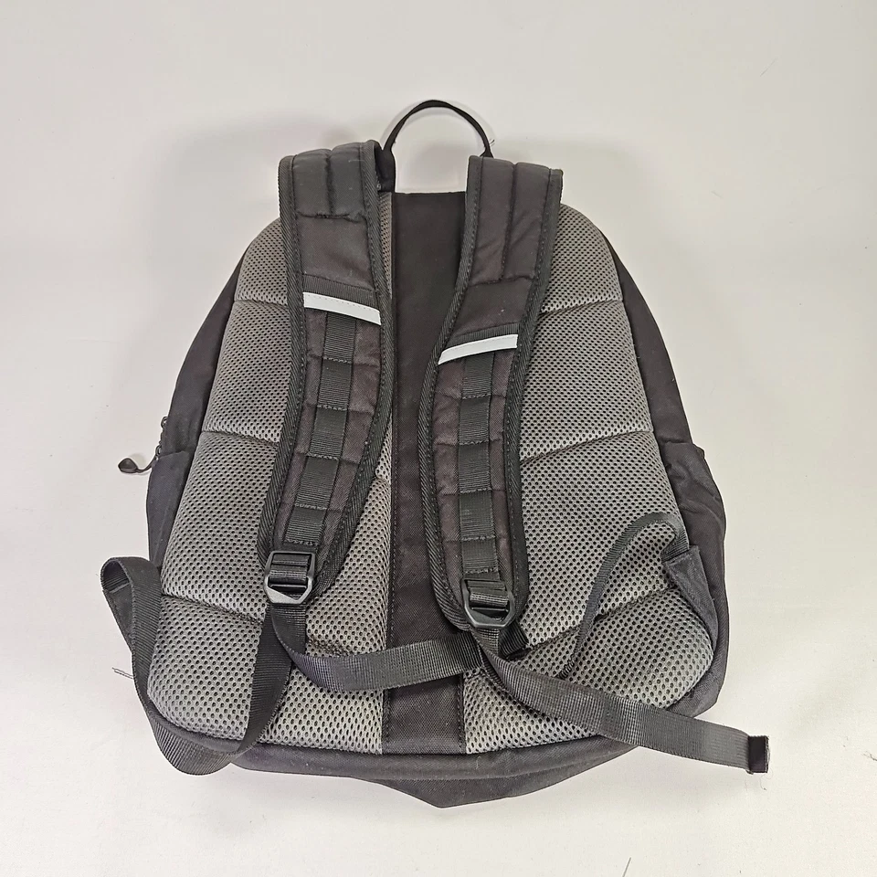 Mochila Vango Hex Urban 25L Negra - Excelente Estado Foto 4 de 4