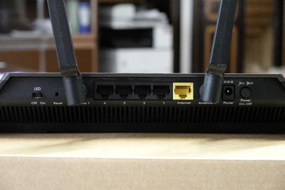 NETGEAR R7800 Nighthawk X4S AC2600 Router WiFi Dual Band Gigabit MU-MIMO VPN - Immagine 3 di 4