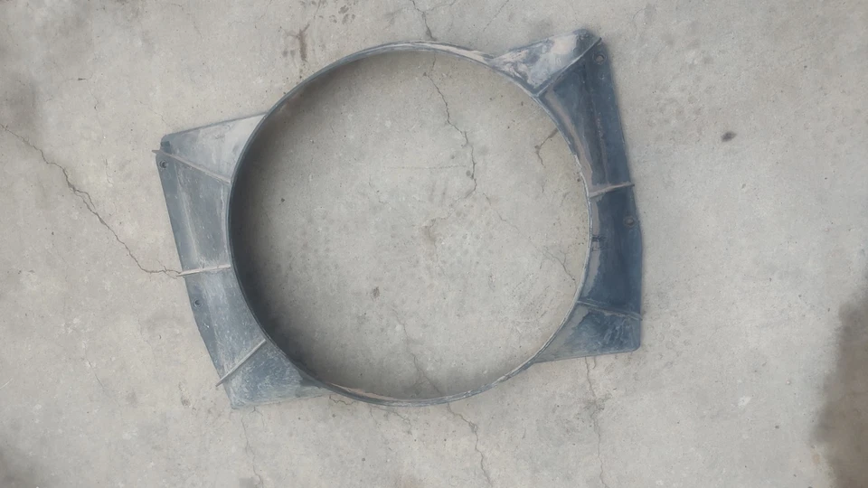 Cubierta del ventilador del radiador Dodge Sportsman Tradesman B100 B200 71 72 73 74 75 76 77 78 Foto 3 de 4