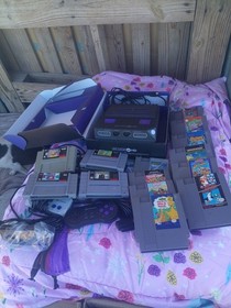 Nintendo NES SNES Retro Duo 2-in-1 Twin Game Console Black. With games