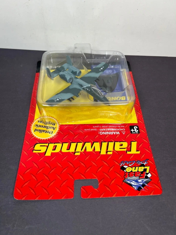 Avión fundido a presión Maisto Fast Lane Tailwinds A-10 THUNDERBOLT II SERIE 1 #15129 Foto 4 de 4