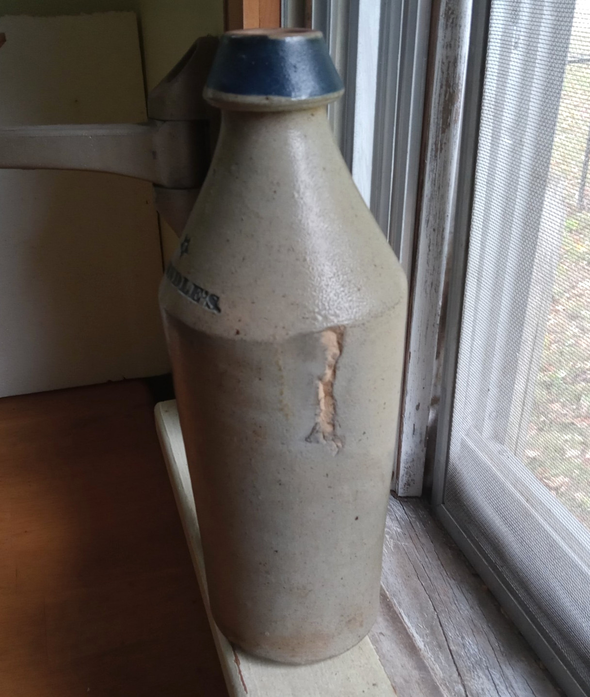 J.HINDLE'S STAR COBALT WIPED 1850s HEAVY STONEWARE BEER BOTTLE (PORTLAND,MAINE)