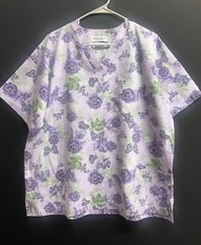 Scrubs Women s Sz L  Purple w/pockets V Neck ...