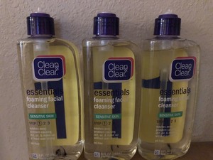 essentials foaming facial cleanser