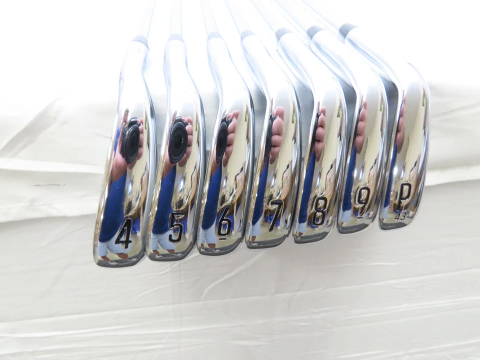 Titleist T200ii Iron Set 4-PW TT AMT Black R300 Regular Flex Steel Shafts T200 - Image 3 of 4