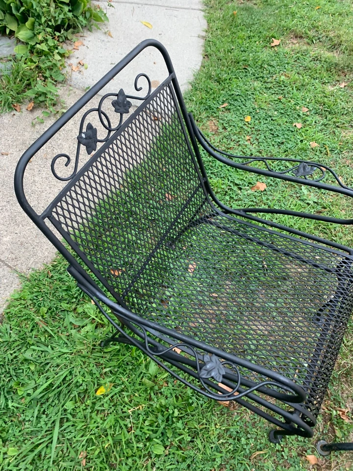 Mesa redonda de patio de hierro forjado de 4 piezas y 3 sillas sillón cubierta de porche al aire libre Foto 4 de 4