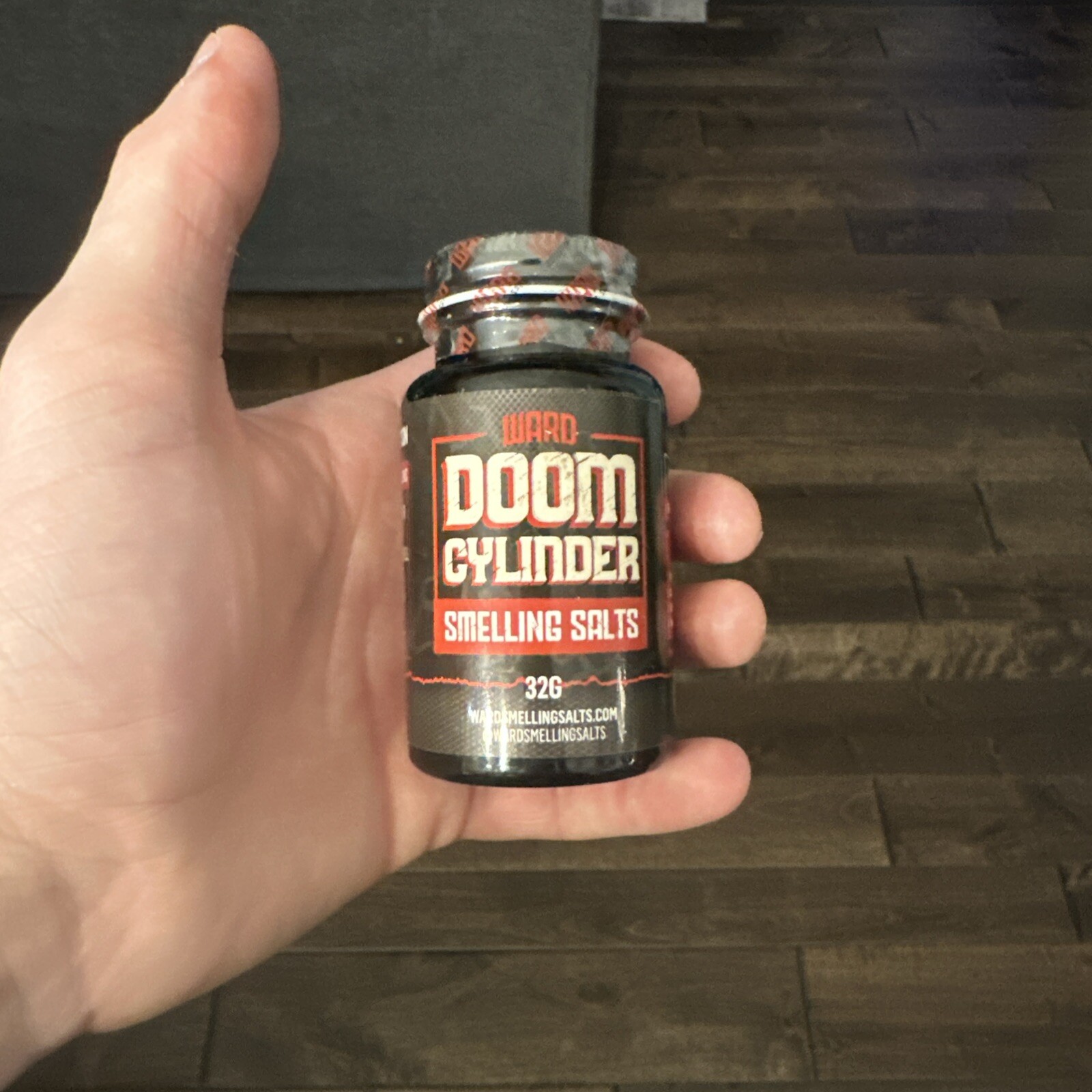 WARD Doom Cylinder Competition-Grade Ammonia Inhalant for Athletes