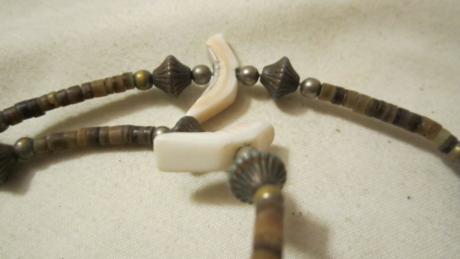 Vintage Zuni Turquoise Stone Fetish Bird Heishi Bead … Gem