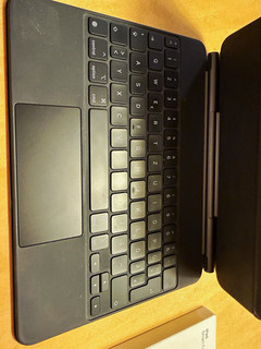 Apple Smart Keyboard Folio iPad Pro 11 QWERTZ Deutsch Schwarz mit OVP