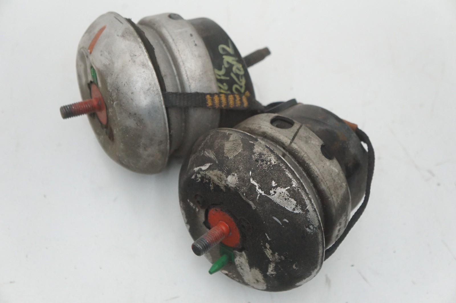 Set Left Right Transmission Mount OEM 6G33-6068-AD Aston Martin V8 Vantage 2008