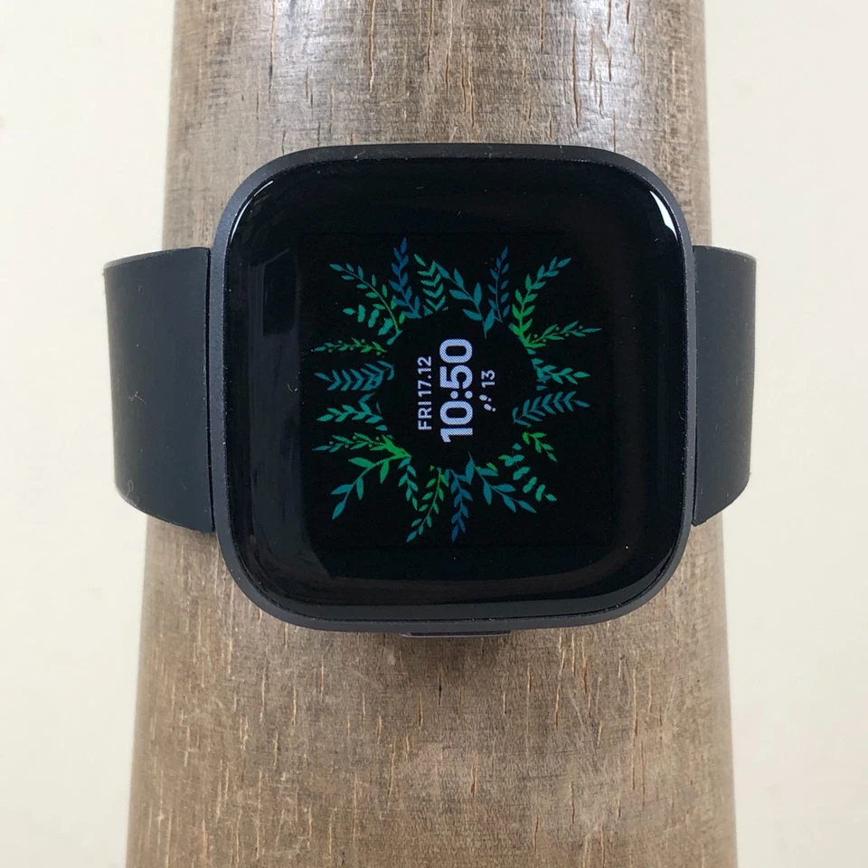 Fitbit Versa 2 Unisex Black Health & Fitness Tracker Smartwatch 7" WITH CHARGER - Image 3 of 4