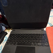 Black Keyboard Folio Case w/ Integrated Keyboard for Apple iPad
