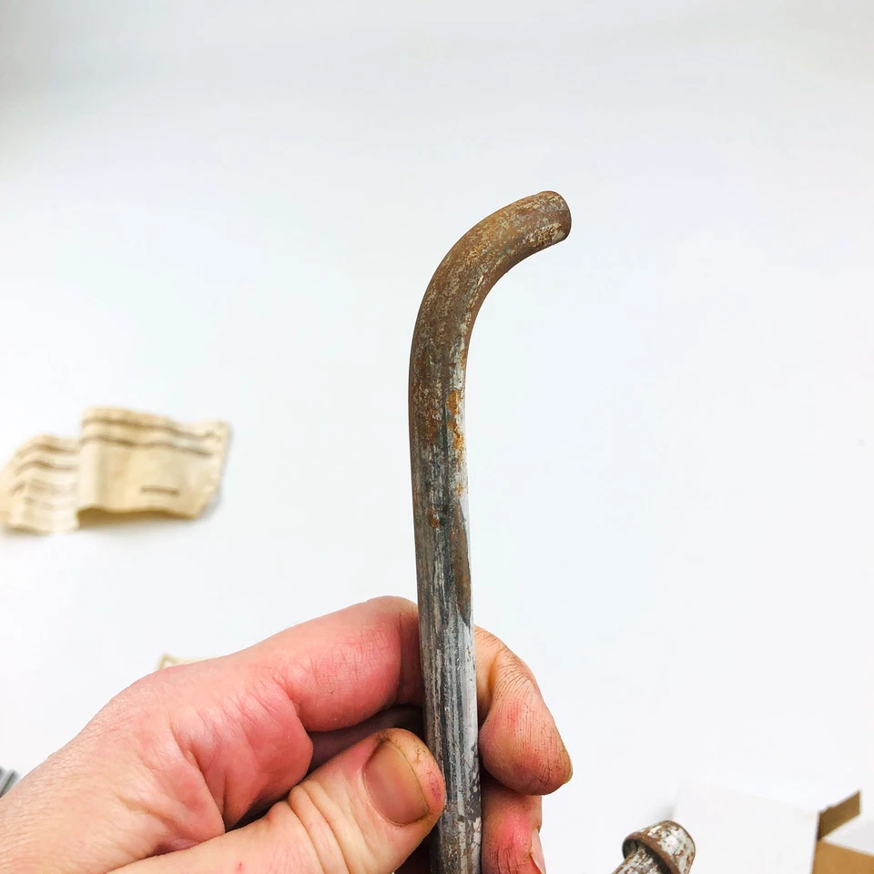 AMC Jeep 53001086 Hanger for Exhaust Pipe OEM NOS Foto 2 de 4