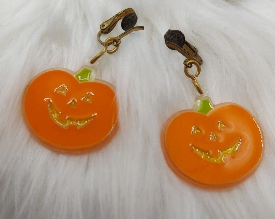 Plastic clip hotsell on earrings