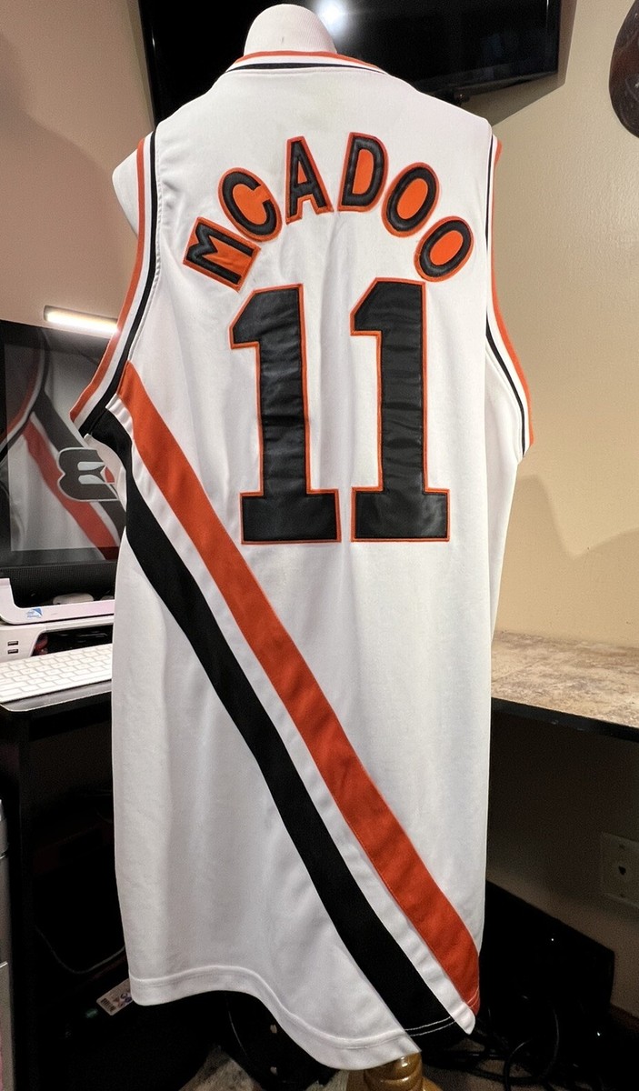 Mitchell & Ness NBA Buffalo Braves Bob McAdoo Basketball