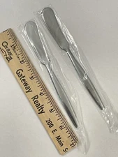 Pair (2) National Stainless Portrait Spreader Knives cheese butter jelly