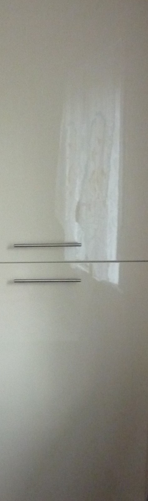 Porte de cuisine Lumi Ivoire GD Menuiseries pour remplacer une façade usée