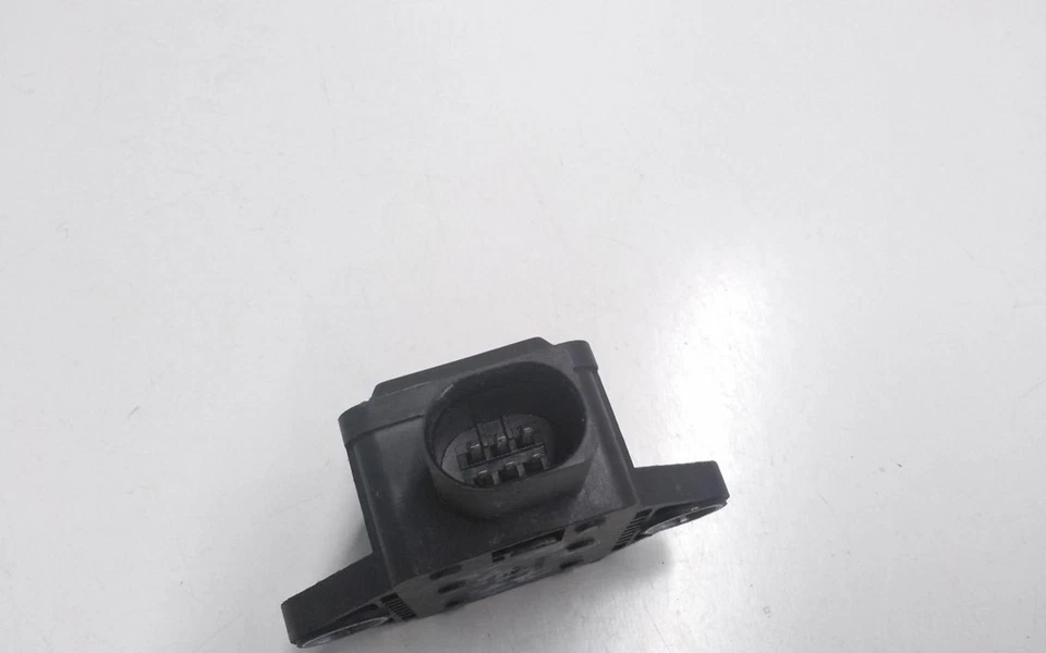 Acelerómetro VW PASSAT Variant B5 3B6 8E0907637A 2.5 Diesel 27709769 - Imagen 3 de 3