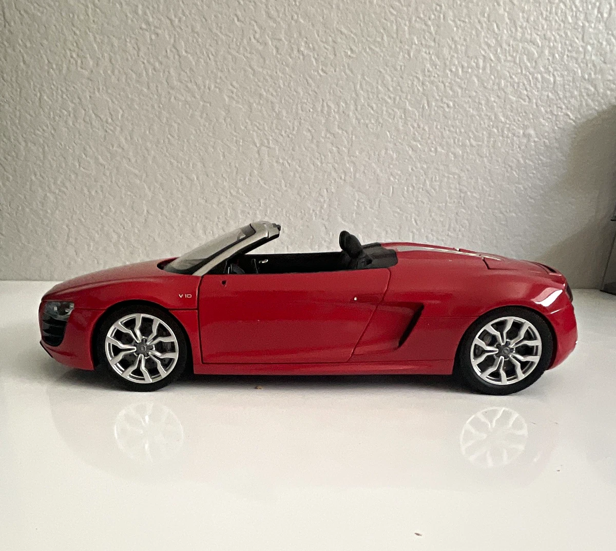 Las mejores ofertas en Escala Kyosho AUDI 1:18 vehículos diecast y
