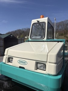 Tennant 6500 LP Sweeper Totally Serviced Cab With Heat Low Hours Ford Engine