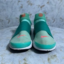 nike women's shoe no laces