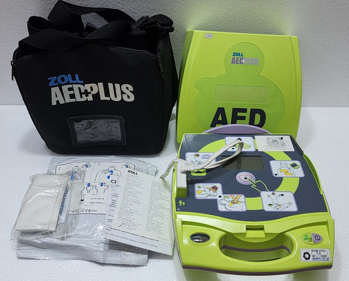 ZOLL AED PLUS SEMI-AUTOMATIC w/ CARRYING CASE, BATTRIES & EXPIRED
