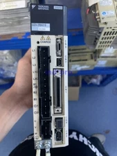 1pc SGDV-2R8A01B002000 400W Servo Drive SGDV2R8A01B002000