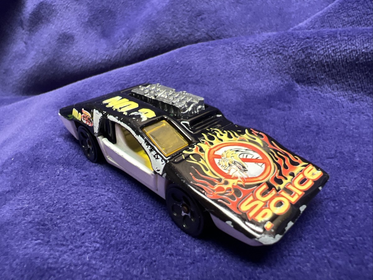 Mattel Inc. HOT WHEELS SIDE KICK SC POLICE CAR NO. 8 1970