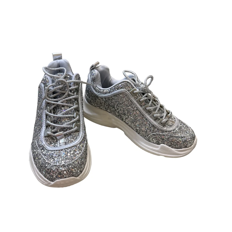 Wild Diva Lounge Mujer Plata Brillante Zapato/Zapatillas Talla 7.5 SKU 3544 Foto 2 de 4
