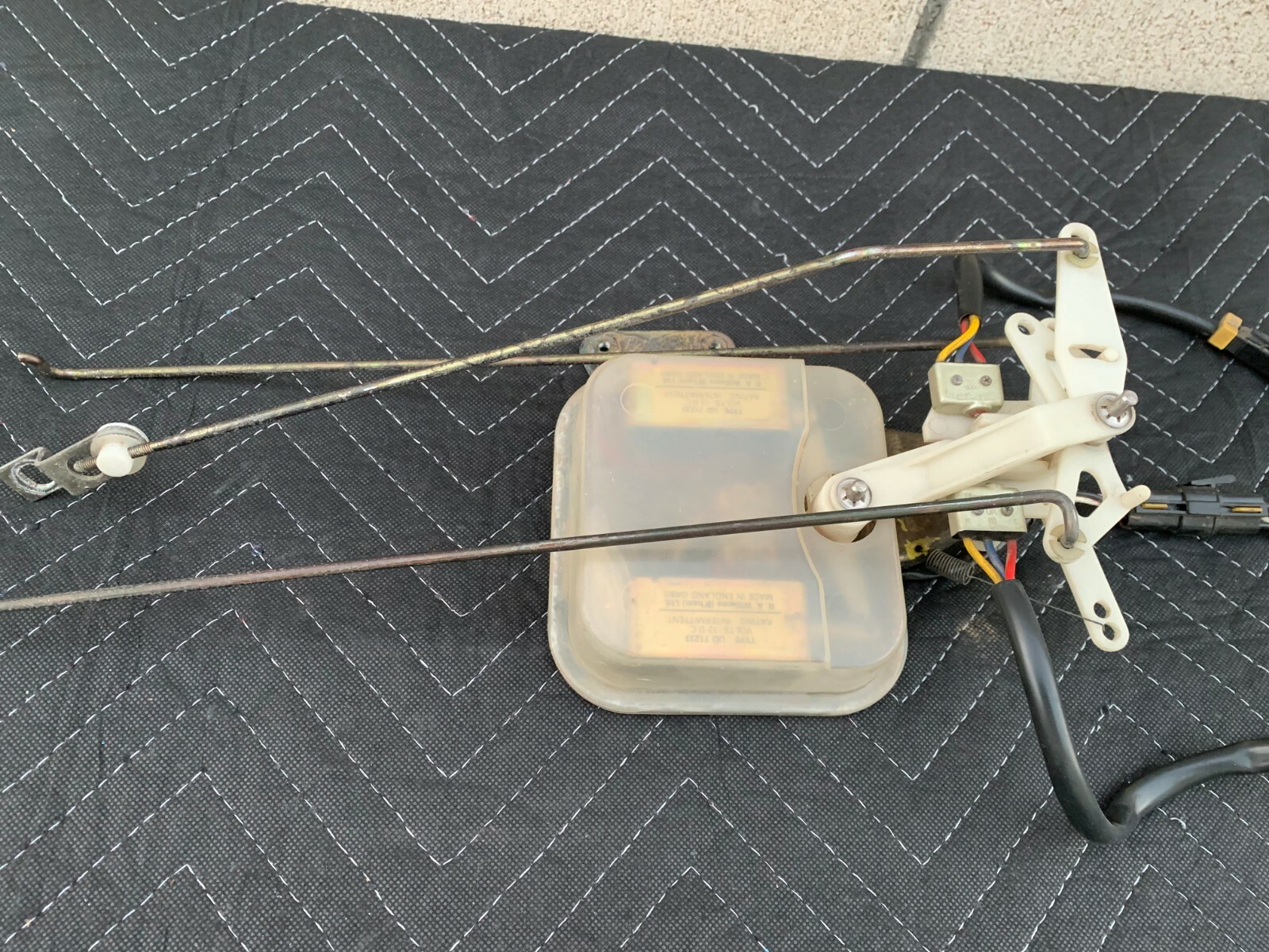 91 Bentley Eight Turbo R Front Left Driver Power Door Lock Actuator Mechanism