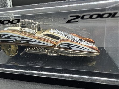 Look 2004 Hot Wheels GOLD 2 COOL Toy Fair New York MANY MORE acrylic case