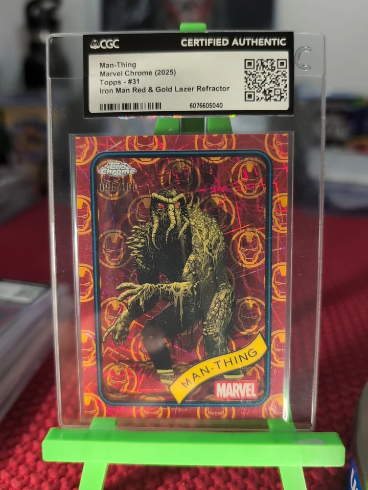 Topps 2025 cromo Marvel Iron Man rojo y dorado Lazer #096/100 Man-Thing No.31 Foto 3 de 4