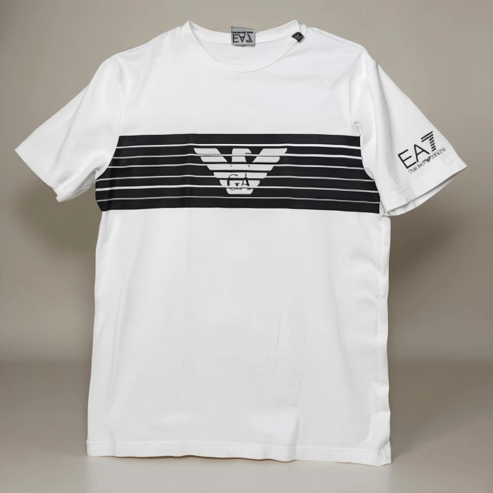 Camiseta blanca para hombre EMPORIO ARMANI EA7 negra con logotipo a rayas en el pecho cuello redondo Foto 2 de 4