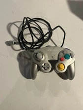OEM Nintendo GameCube Controller  Silver Platinum Official Mint Condition