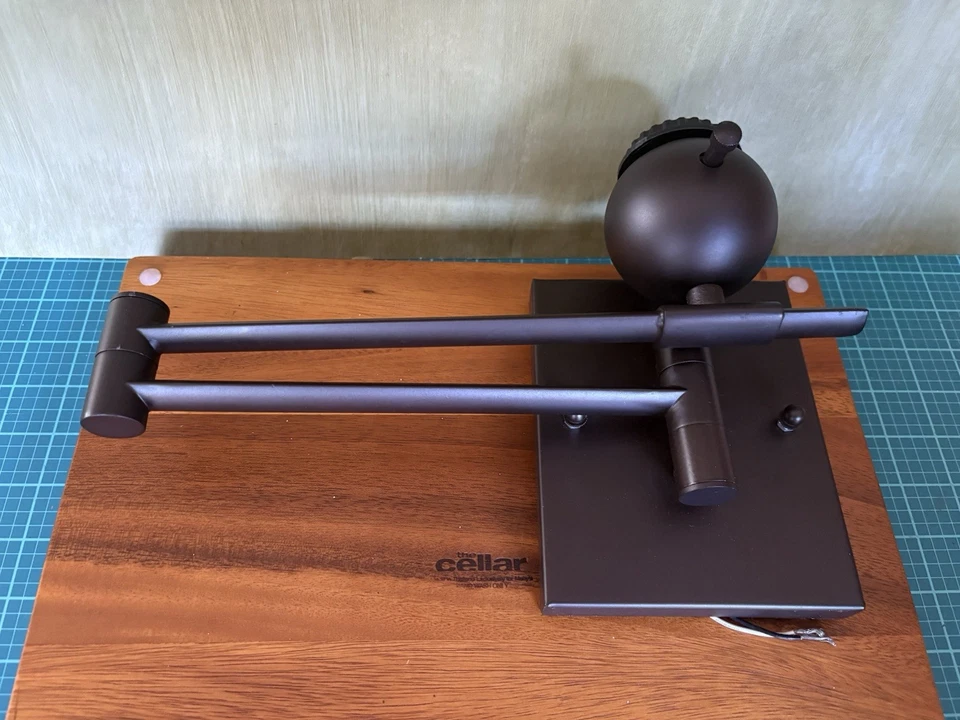 Aplique Elk Home Lanza brazo oscilante acabado bronce envejecido con tono lino beige 10291/1 Foto 4 de 4