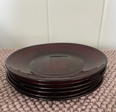 Cristal D'Arques Durand Luminarc Red Glass 8'' Salad Lunch Plates VTG Set of 6