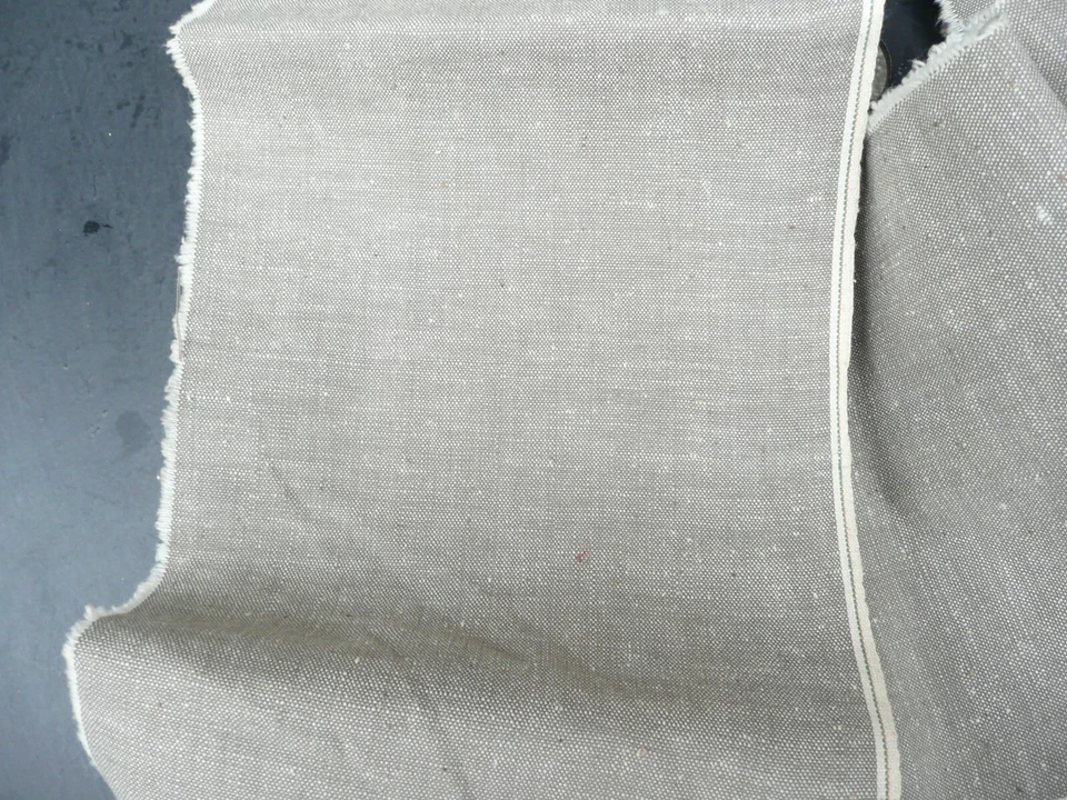 tissu ancien en métis gris - Photo 2/4