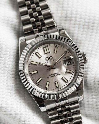 Custom Mod NH35 39MM Fluted Bezel Silver Dial Automatic Men's Watch Gift for Him