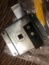 Genuine OEM EBERHARD IHC INTERNATIONAL 435385002: Emergency Door Latch