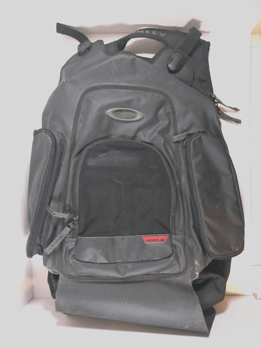Oakley Blade 3-1 Wet Dry Hydrofuse Backpack 42L Black Surf  display picture 2