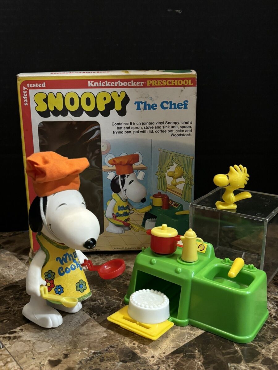 VINTAGE SNOOPY THE CHEF MADE BY KNICKERBOCKER TOY 1965 VINTAGE SNOOPY THE CHEF MADE BY KNICKERBOCKER TOY 1965