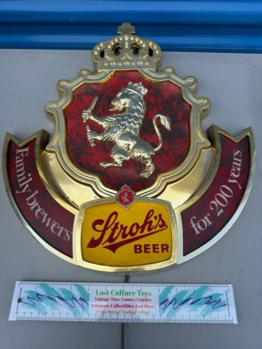 Vintage Strohs Beer Lighted Sign Wall Hanging Bar Display