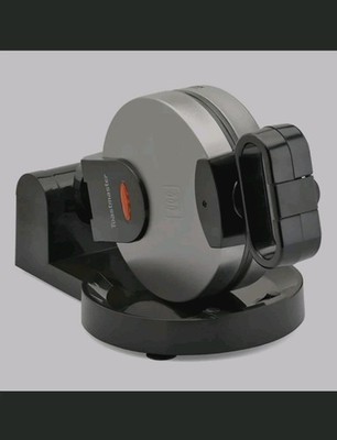 NEW Toastmaster Belgian Waffle Maker   Rotating Non-Stick Iron w.Indicator Light