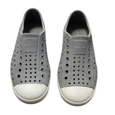 Native Jefferson Kids Gray White Slip On Water Shoes Sneakers Casual SIze J1