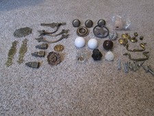 Lot of 32 Vintage cabinet drawer pulls knobs Copper, brass, glass, wood, porcela