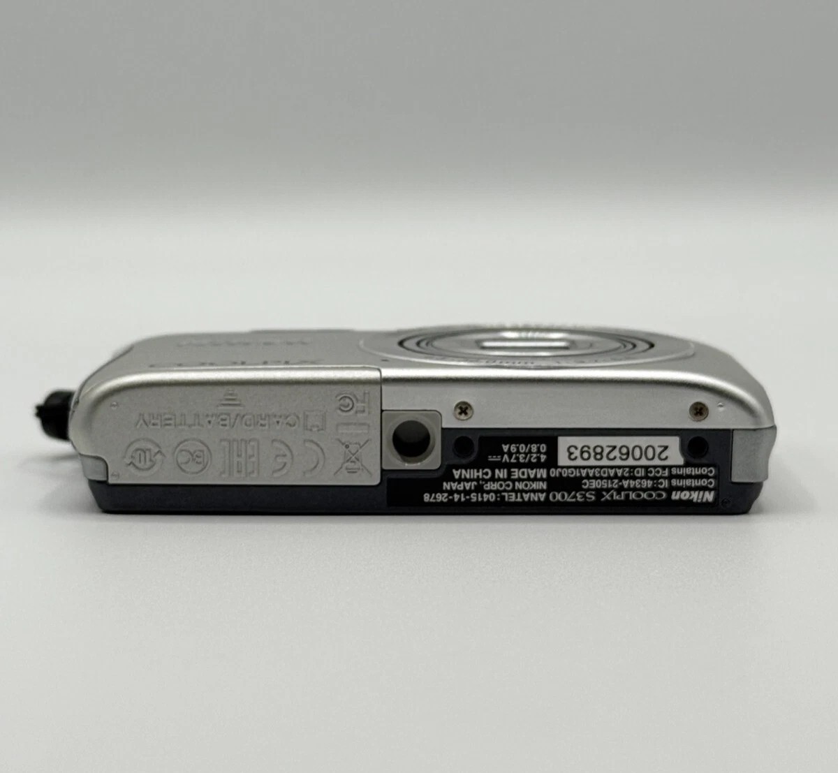 Nikon COOLPIX S3700 20.0MP 8x Optical Zoom Digital Camera Pink