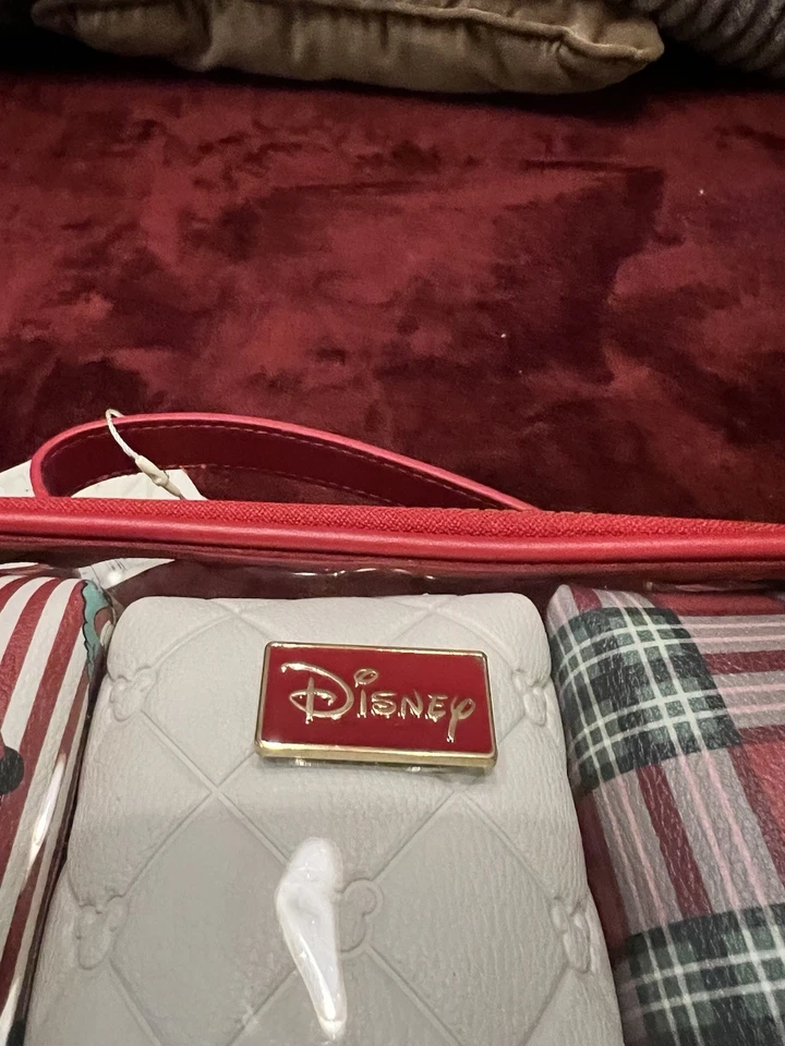 Juego de bolsa de maquillaje de Navidad de Mickey Mouse y sus amigos de Disney Foto 4 de 4