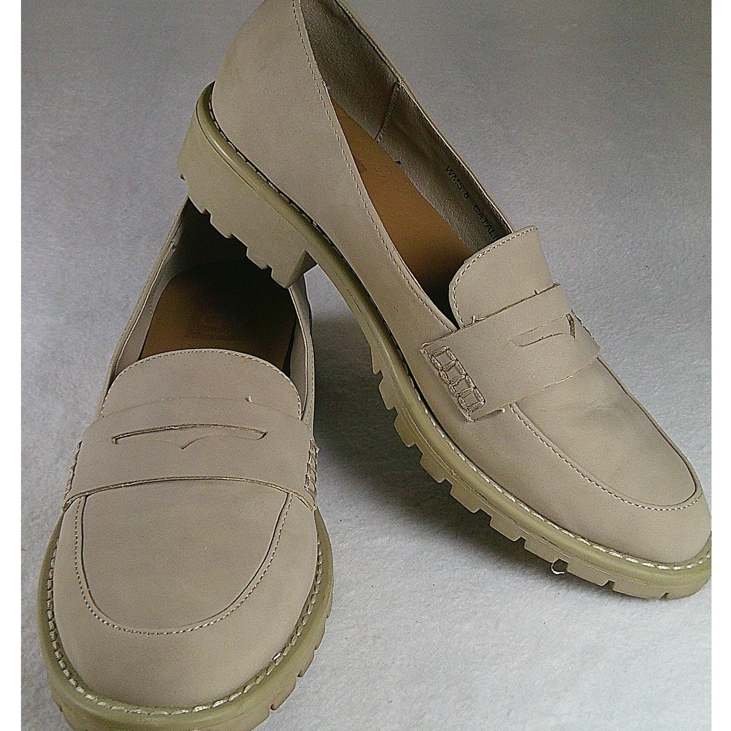 DV Dolce Vita Catalina Beige Lug Sole Penny Loafers Womens 8 Slip On Shoes
