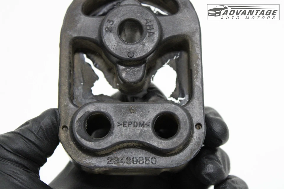 2019 CHEVY SILVERADO 1500 LD EXHAUST MUFFLER PIPE INSULATOR HANGER OEM - Image 4 of 4